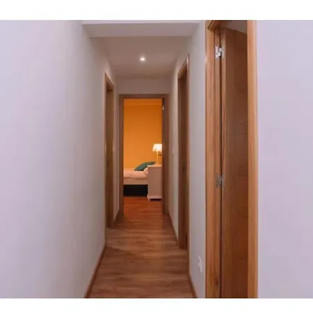 Piso Centrico Y Tranquilo 아파트 *