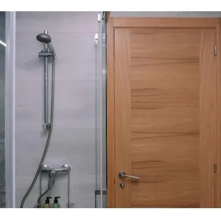 Piso Centrico Y Tranquilo 아파트 *